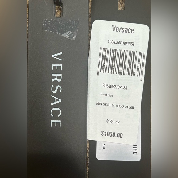 VERSACE NWT La Greca Print Midi Skirt and Top Set - Picture 13 of 15